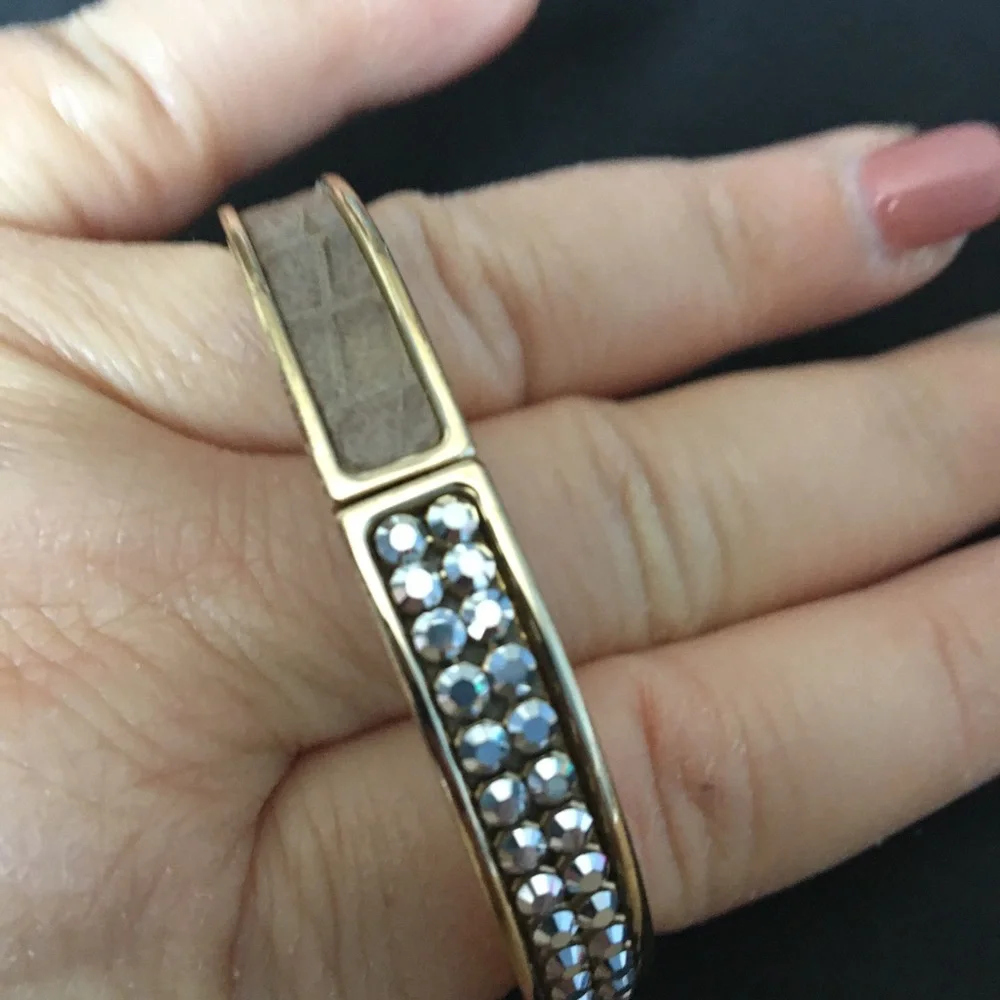Leather and Rhinestone bangle - Picture 5 of 5